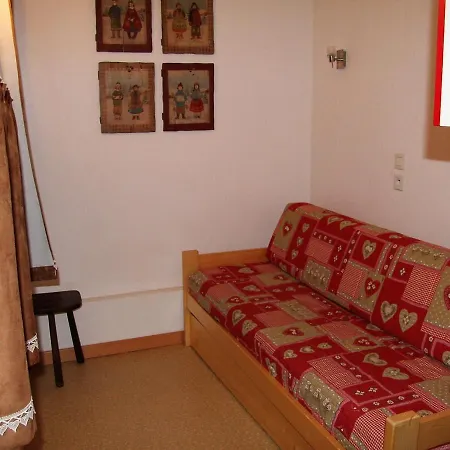 Apartmán 3 Pieces Avec Terrasse, Parking, Cheminee Et Vue Montagne A - Fr-1-459-54 *